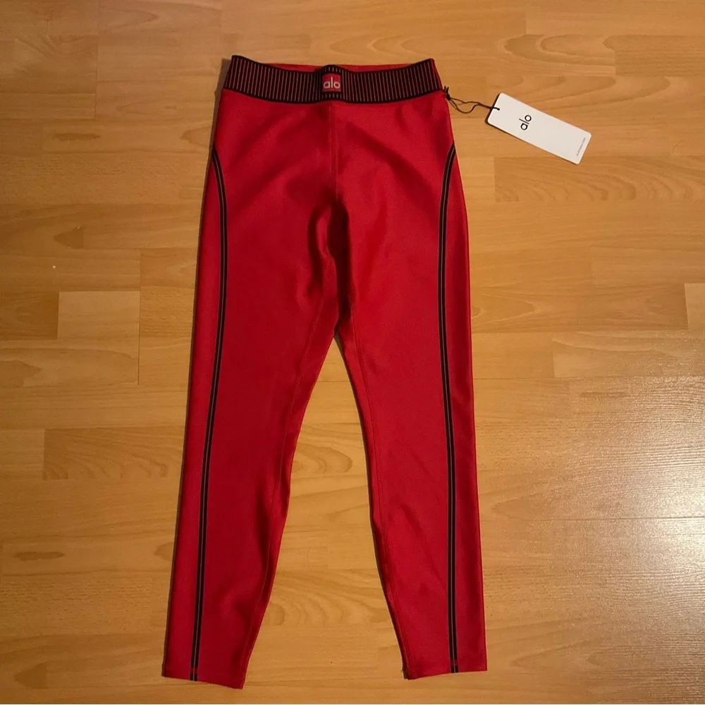 Alo Yoga Airlift High-Waist 7/8 Line Up Legging Bold Red S